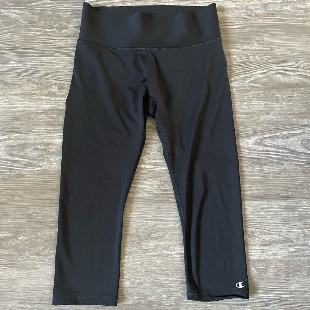 Champion Powerflex Cropped Capri Leggings Size M